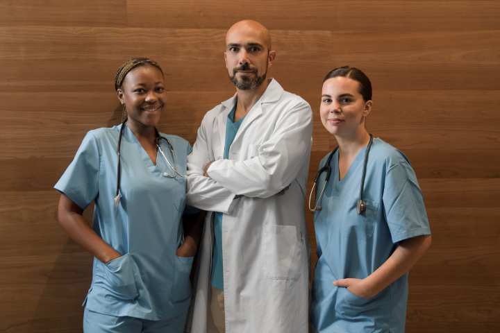 Quais os Profissionais que Atuam Dentro da Clínica de Reabilitação Clínicas Lopes