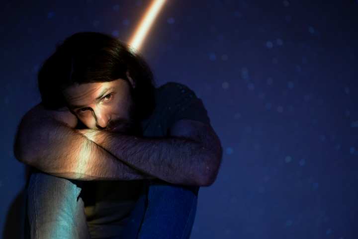 Dependência Emocional: O que é, causas, sintomas e como se libertar